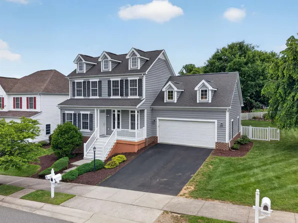 1214 Brook Cir, Blacksburg, VA 24060
