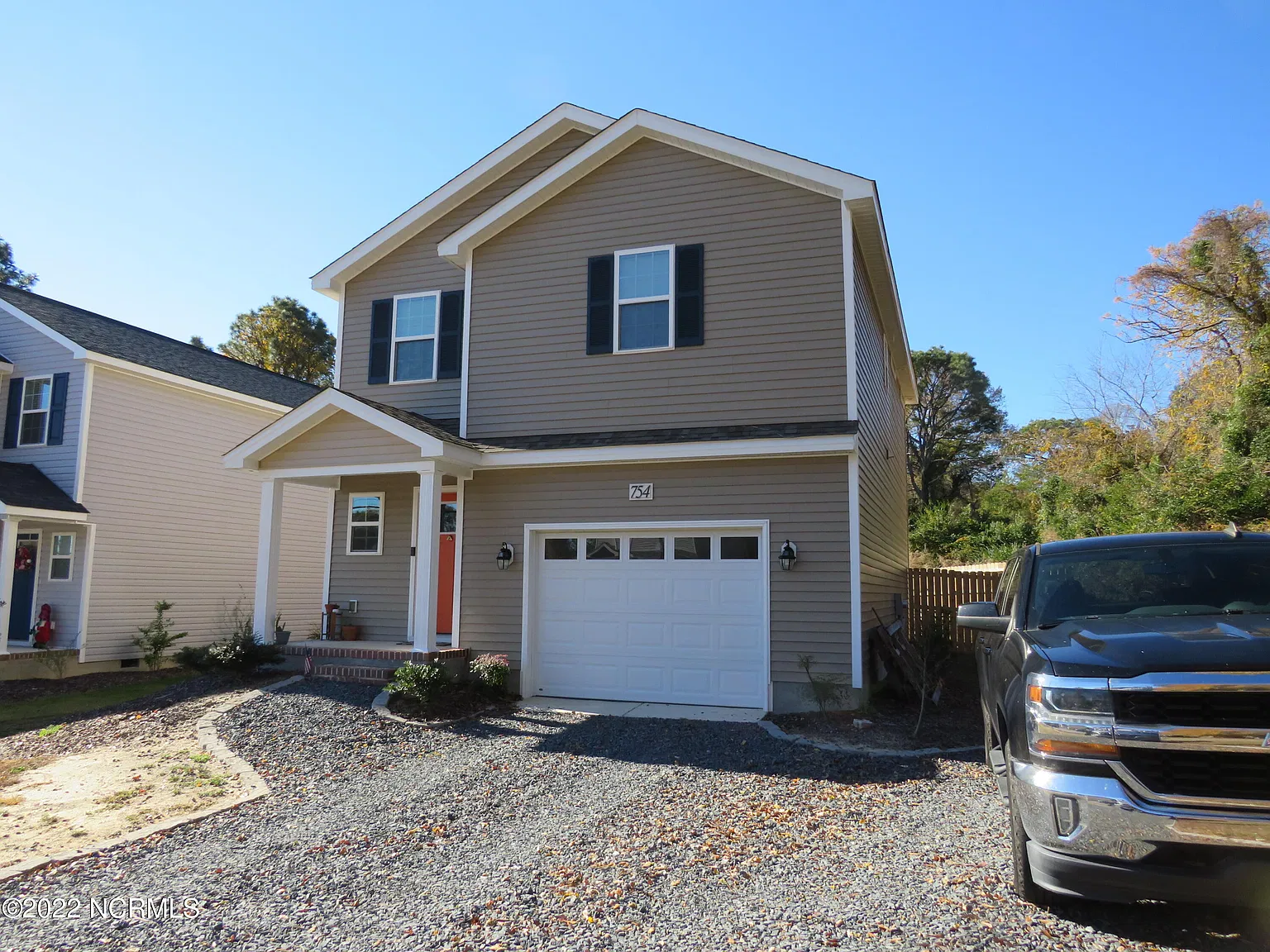 3 bed, 2.5 bath, 1540 sqft, $2,000 — Photo 3