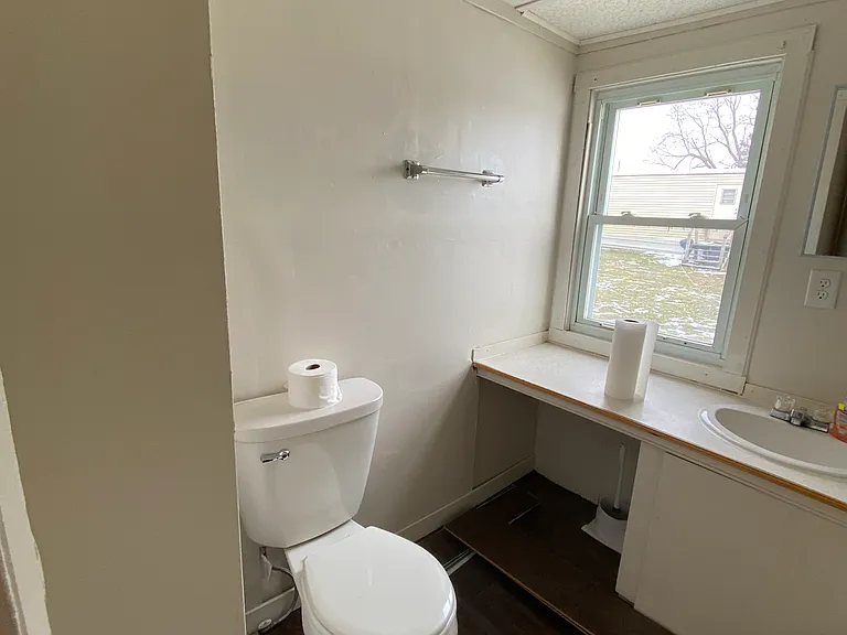 660 N Millborne Rd — Photo 13