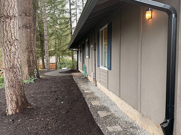 4th image of 18121 Deerbrush Ave