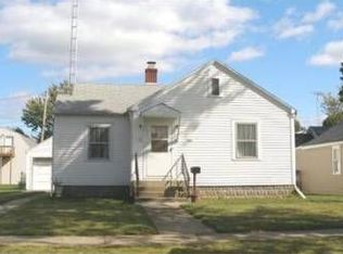 523 Harrison St, Port Clinton, OH 43452
