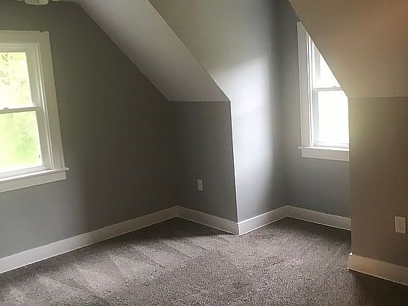 2nd image of 4405 N Michigan Ave