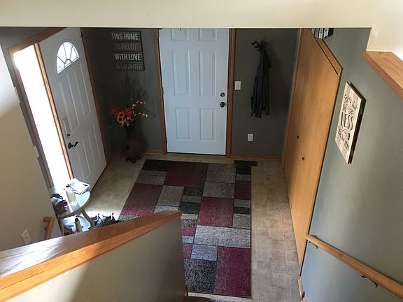 5th image of 315 4th St SW