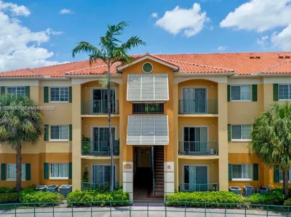 7350 NW 114th Ave APT 103, Doral, FL 33178
