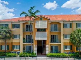 7350 NW 114th Ave, Doral, FL