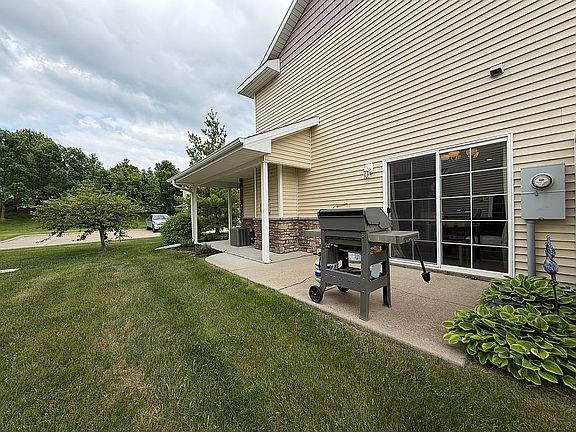 4th image of 2728 NW 154th St