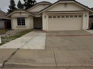567 Tharp Rd, Yuba City, CA 95993