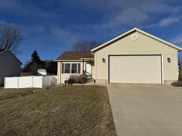 704 West Division Street, Dodgeville, WI 53533