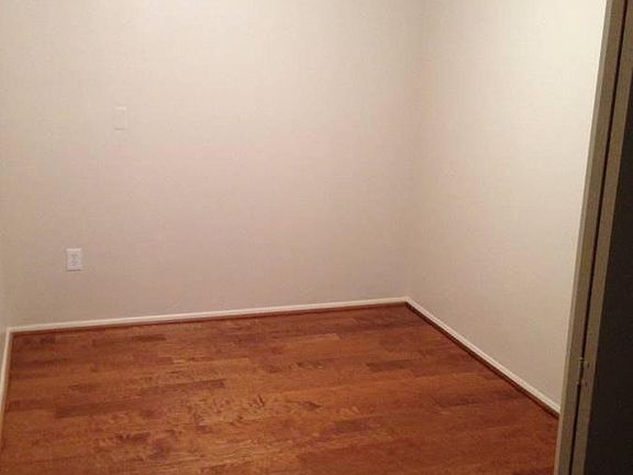 Smaller Bedroom Empty