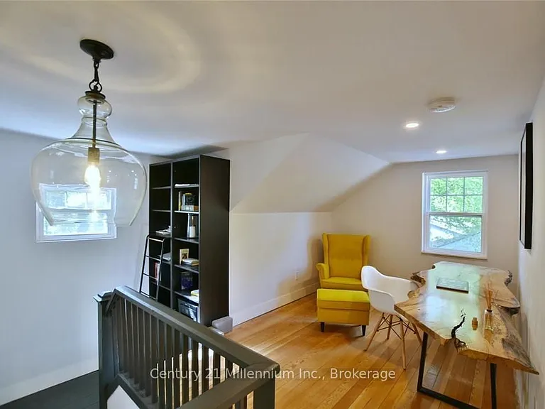 85 Glenwood Dr — Photo 36