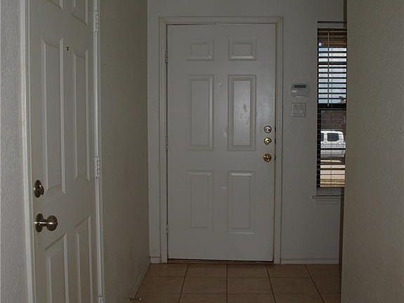 2nd image of 1118 Marlee Cir