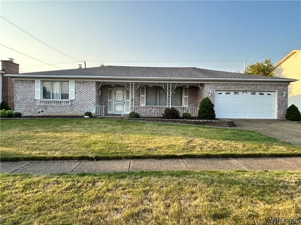 18 Lou Dr, Depew, NY 14043