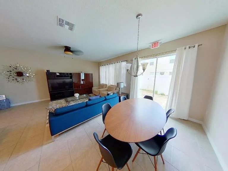 5119 Killarney Way — Photo 6