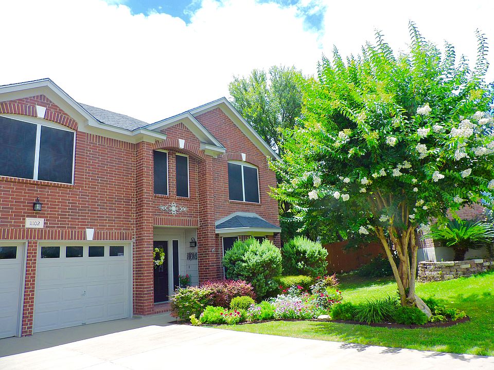 1st image of 11102 Woodridge Path