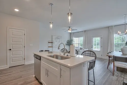 1801 Townhomes — Photo 3