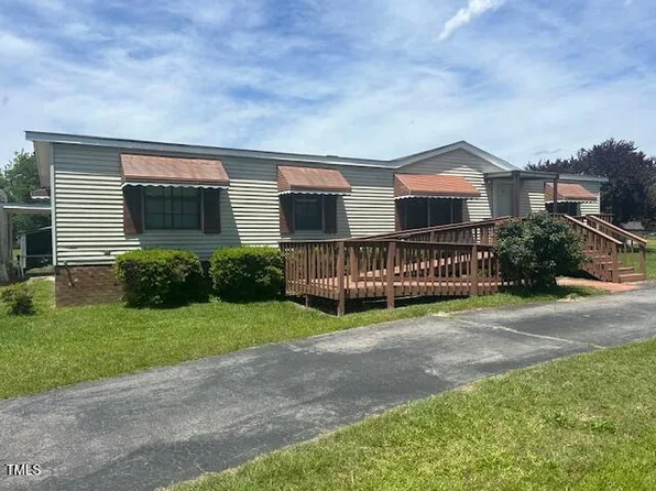 13701 Labaron Dr, Willow Spring, NC 27592