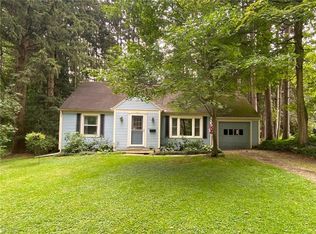 316 Downing Dr, Chardon, OH 44024