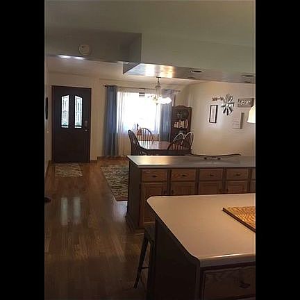 5th image of 218 W High St