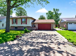 525 Pine St E, Gananoque, ON K7G2Z2