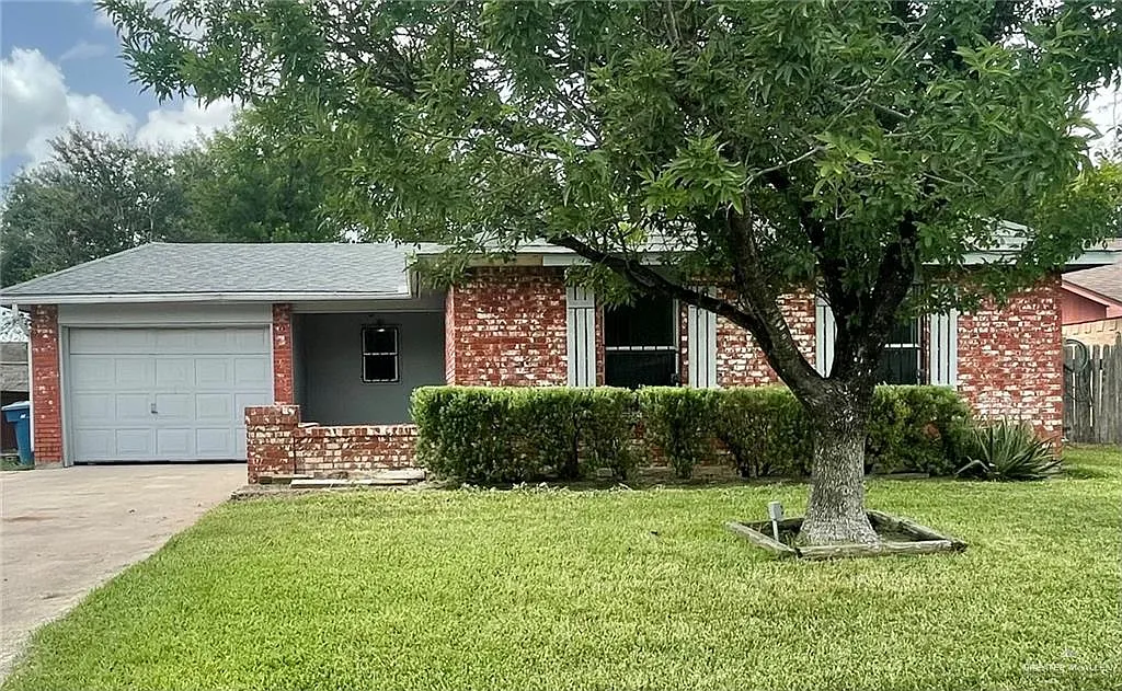 3 bed, 2.0 bath, 1348 sqft, $1,650 — Photo 1