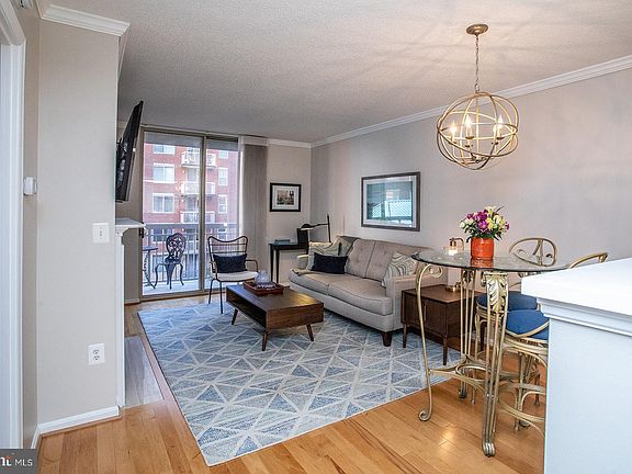 5th image of 3830 9th St N APT 407W