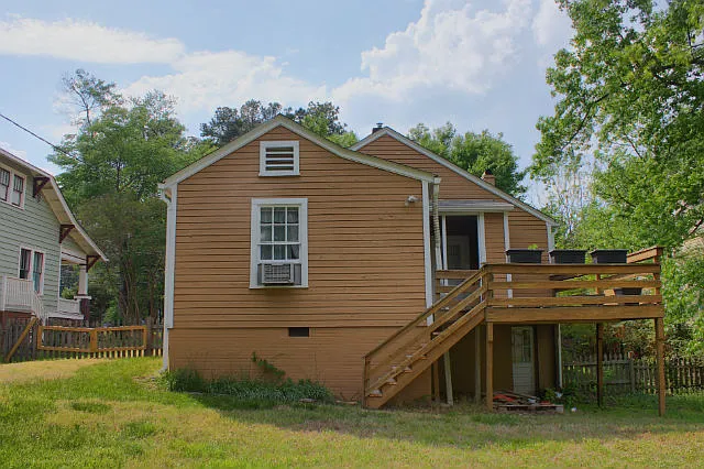 2603 Chapel Hill Rd — Photo 3