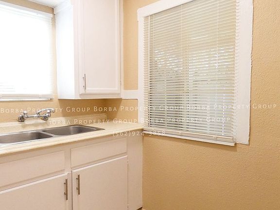 3rd image of 2120-2124 Linden Ave