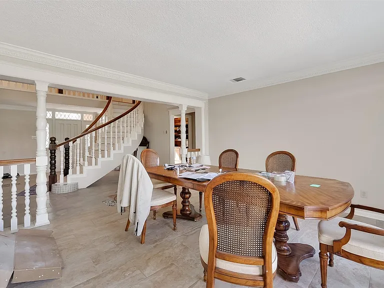 11302 Hylander Dr — Photo 8