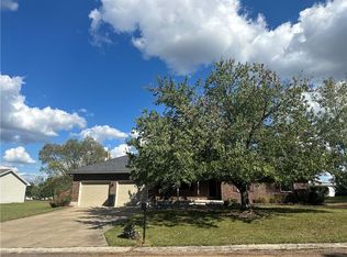 1005 Rawlins Dr, Holden, MO 64040