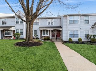 67 Oswestry Way, Somerset, NJ 08873