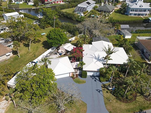 5th image of 338 Shore Dr