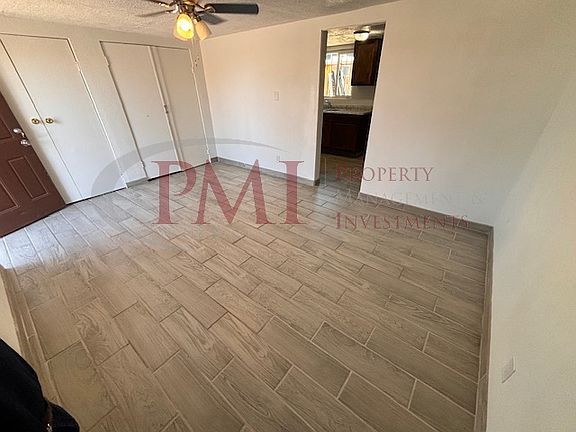 5th image of 807 Chaparro St #2