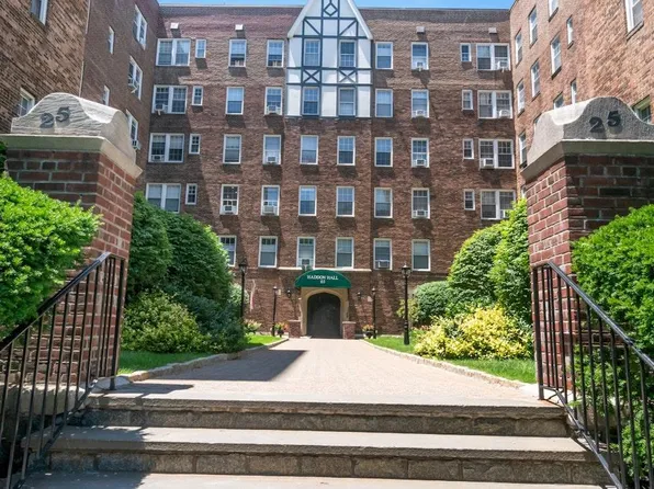 25 Parkview Avenue #5H, Bronxville, NY 10708