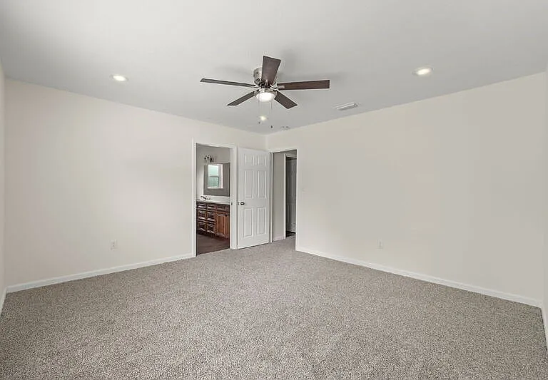 751 Amos St #B — Photo 15