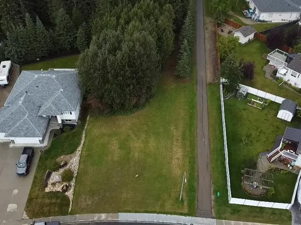 5600 16th Ave, Edson, AB T7E 1X1