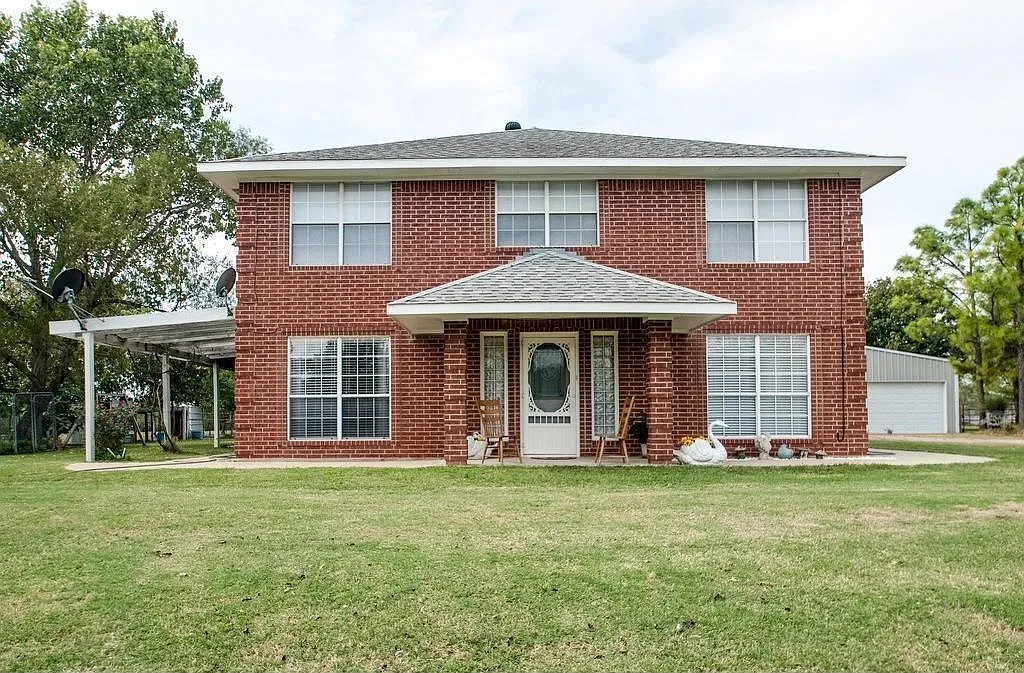 3 bed, 3384 sqft, $3,000 — Photo 1