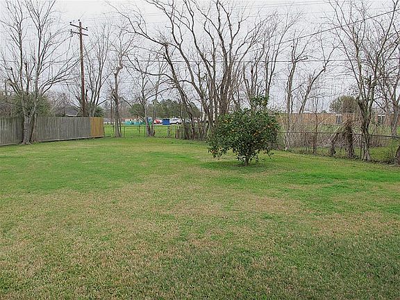 5th image of 731 Glenvale Dr