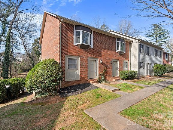 3rd image of 239 13th Avenue Pl NW APT 16