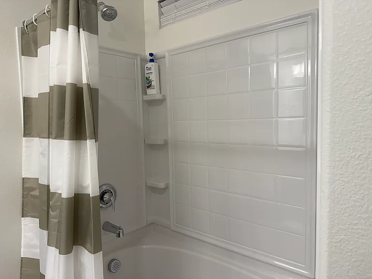 2165 S Sylmar Ave — Photo 8