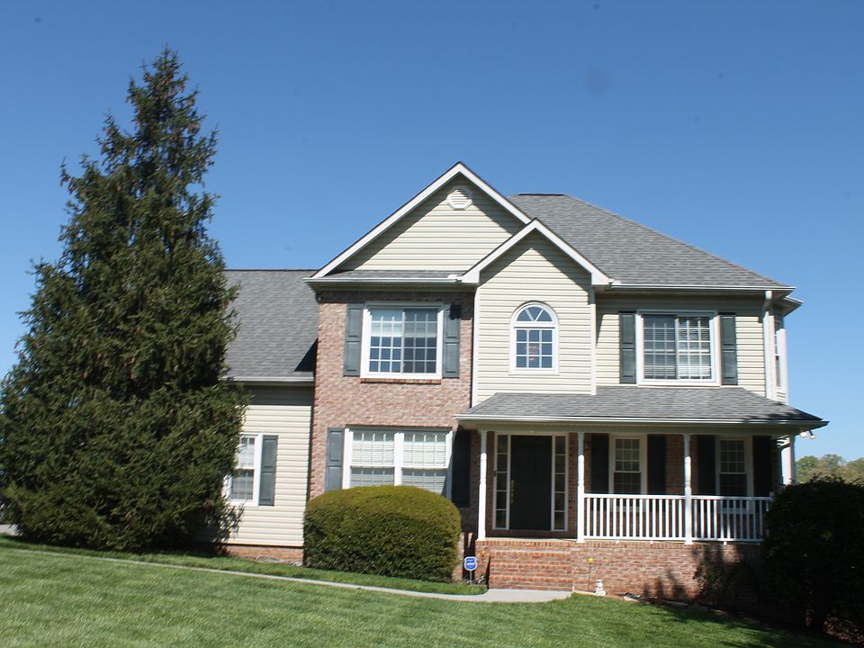 1st image of 1230 Hirst Cir