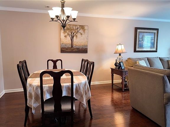 4th image of 115 Old Mill Dr