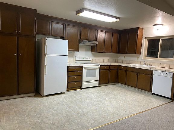 4th image of 108 Erica Ct