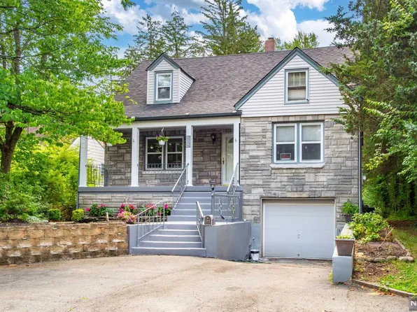 505 Eagle Rock Ave, Roseland, NJ 07068