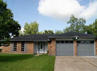 16338 Oxnard Ln, Friendswood, TX 77546