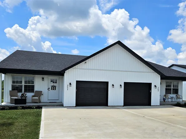 209/211 Wyldwood Way, Berea, KY 40403