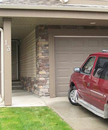 3rd image of 12050 17th Ave SW