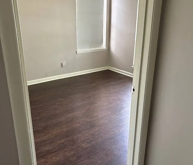 6313 Kenilworth Dr — Photo 5