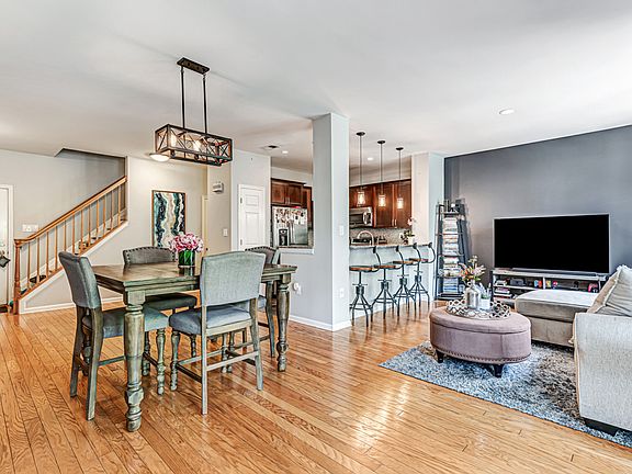 4th image of 146 Riverwalk Way #146