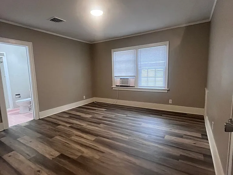 411 S 38th Ave — Photo 15