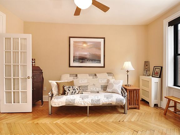 4th image of 880 W 181st St APT 5F